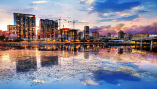 2020 Montreal City at Sunset with Water Reflection - stock photos and royalty-free images
